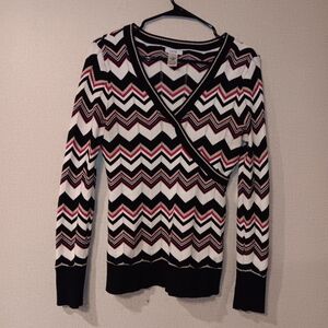 Y2k Cache  V-Neck Chevron Sweater - Black, White, Pink Sz M